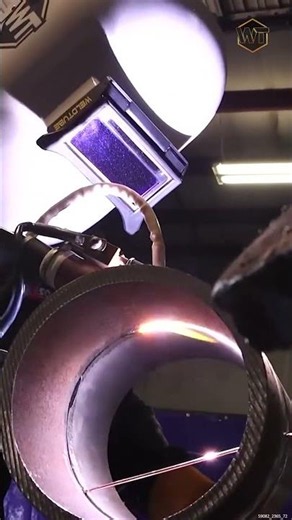 Doing a SMOOTH ASMR Weld