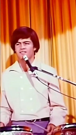 I'm a Believer | The Monkees | Micky Dolenz | Neil Diamond | 1 on the Billboard Hot 100, 1966 #60s