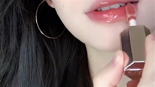 兰蔻是我丰唇蜜#48 汁汁莓莓润泽润唇护唇唇釉口红润唇生日礼物送女友&1764576820542