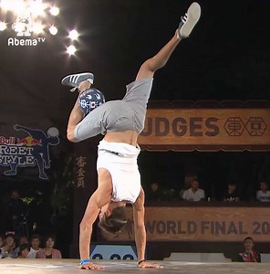 ダンスをしているような足技が光る⚽ ▽ AbemaTVは【スポーツ番組】24時間 無料放送中！ https://abema.tv/timetable/channels/world-sports?passing=abema | ABEMA