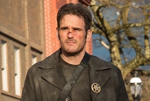 Wayward Pines Boss Talks Series' Final Twist, Time Jump And 'Lost' Nomads - TVLine