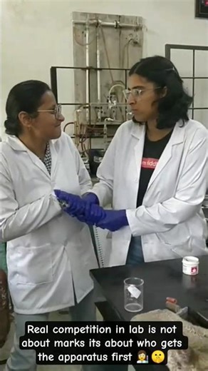 Lab war👩‍🔬😂.#shorts