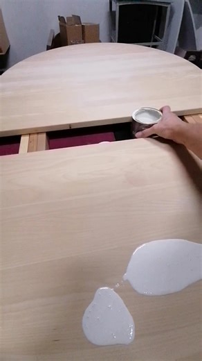 Lækkert Skovby spisebord på vej til salg. Kvalitet. Massiv bøg. Renovering af gammelt bord. Slebet med korn 80 - 150 - 320. Oliebehandlet 👍✔️ | Malermester Lasse Johansen