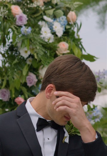 I had to repost with this song 🥺… Bride is @Julia Mae 🖤 #wedding2025 #wedding #WeddingTikTok #bride #groom #firstlookwithgroom #Love #weddings #weddingdress #emotional