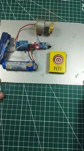 Amazing project with IR Sensor • DC motor #shortsfeed #dcmotor #irsensor #tech