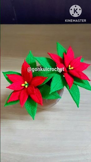 🌲Crochet Mini Poinsettia | Christmas Flower Free pattern Tutorial on YouTube step by step #shorts