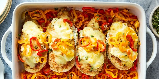 This Cheesy Chicken & Pepper Bake All Comes Together In One (!!) Dish