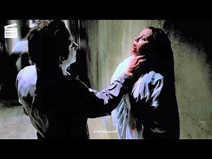 Halloween 6: The Curse of Michael Myers: Michael's niece escapes from him (HD CLIP)