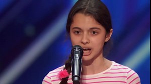 Niña que canta ópera sorprende al público y jurado de America's Got Talent