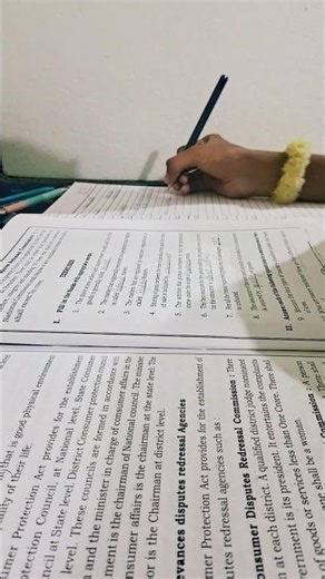 Make notes with me ☘️. How to make notes 🤍. Making notes ✨. #aesthetic #study #studytips #notes