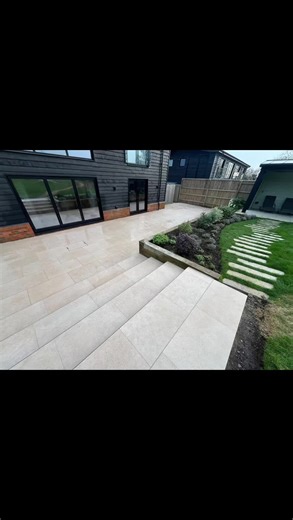 Another beautiful patio transformation completed by Solid Stone Paving Limited ✨ This project features a stunning porcelain patio, finished with clean edging and custom-built steps to create a smooth and practical transition into the garden. At the front of the house, we also installed a resin bound step, giving a modern, durable, and slip-resistant entrance. Porcelain is a fantastic choice for patios – low maintenance, hard wearing, and it keeps that fresh modern look all year round. If you’re 
