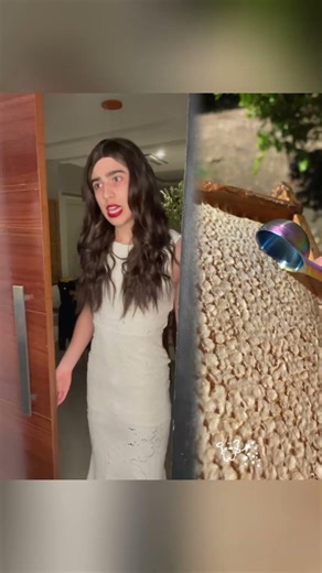 This is a video that can make you happy all day long.