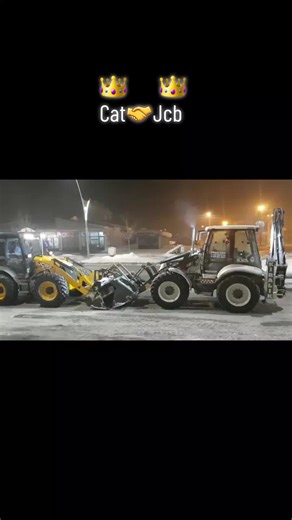 JCB vs Caterpillar: Operator Challenges and Funnies