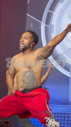 B2K’s J Boog Does ‘You Got Served’ Dance During ‘The Boys 4 Life’ Tour In Atlanta….