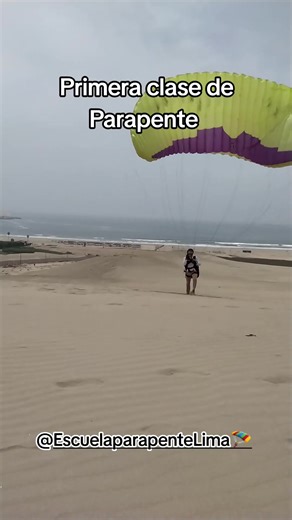 Full entrenamiento de nuestro alumno!💪🪂 primera clase de Parapente, afinando control de vela (Handling) para iniciar los primeros vuelos experimentales 🪂🤩✨ #Parapente #deportesextremos #aprendeavolar #entrenamientopersonalizado #parapentelimanorte
