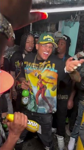 🔥 REAL CONNECTION! Rochy RD and Ronny GTA bring the neighborhood to a standstill while filming th...