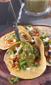 491K views · 45K reactions | Grilled chicken tacos with salsa verde | Miguels cookingwithfire | Facebook