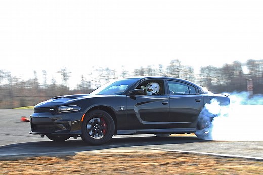 Dodge Charger SRT Hellcat im Fahrbericht - AUTO BILD