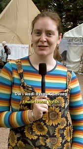 11K views · 180 reactions | It’s Wythnos Dathlu Dysgu Cymraeg! Where are you from and where are you learning Welsh? 拾gbwls Mae’n Wythnos Dathlu Dysgu Cymraeg! O ble wyt ti’n dod a ble wyt ti’n dysgu Cymraeg? 拾 gbwls #dysgucymraeg #learnwelsh #welsh #cymraeg #shwmaesumae25 | S4C Dysgu Cymraeg | Facebook