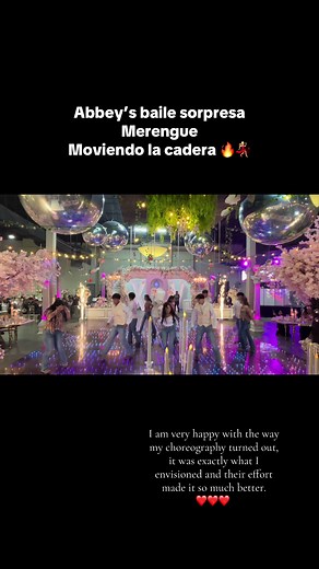 On the dance floor, they freaking killed i🔥😎😍 •we had the crowd screaming that’s when you know we aced it 💯👍 #bailesorpresa #merengue #fypシ゚viral #quinceañeras #quinceañera