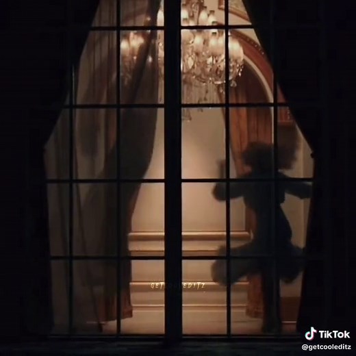 Michelle Williams in The Greatest Showman: Tightrope Performance