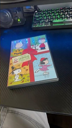 Peanuts: Deluxe Holiday Collection DVD Overview