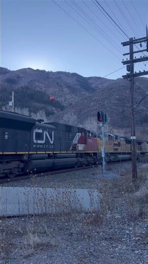 Union Pacific manifest with CN units training near Mountain Green, Utah (11/25/25)