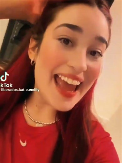 vltei🦋‪@emillyvickof‬💝🌟👑|| #emillyvickof #emillyvick #amoosrosas #dosrosas #edit #noflop #fyy