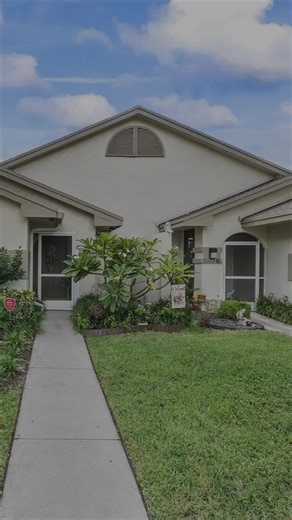 Open House Alert 📍 9389 Boca Gardens Parkway C, Boca Raton, FL 33496 🗓 Saturday, January 17 | 1 PM – 3 PM 🗓 Sunday, January 18 | 1 PM – 3 PM This well-maintained 3-bedroom, 2-bath home offers 1,459 sq. ft. of comfortable, functional living space. Inside, you’ll find: 🛏️ 3 bedrooms 🛁 2 bathrooms 🌿 Vaulted ceilings with a bright, open layout 🍽️ Updated kitchen with granite countertops and stainless steel appliances Multiple sliding glass doors open to a large screened patio that works well 