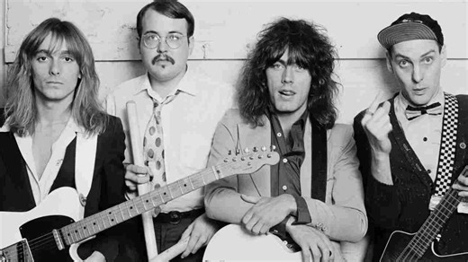 “You hear voices in your head or somebody’s messing with your brain. Somebody, your mind’s eye, has some talking to do to you”: The power-pop classic that finally turned four Chicago misfits into 70s rock superstars