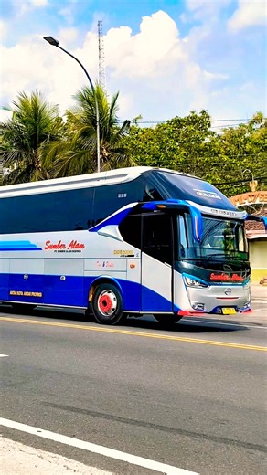 BUS BESAR SUMBER ALAM MESIN HINO NGEBUT MELAJU SANGAT CEPAT #shorts #trending #viral