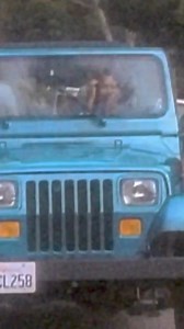 Disfruta de la versión remasterizada del video oficial de "Bidi Bidi Bom Bom"  ¡Solo disponible en el canal oficial de Selena en YouTube! #Repost | Universal Music Chile | Facebook