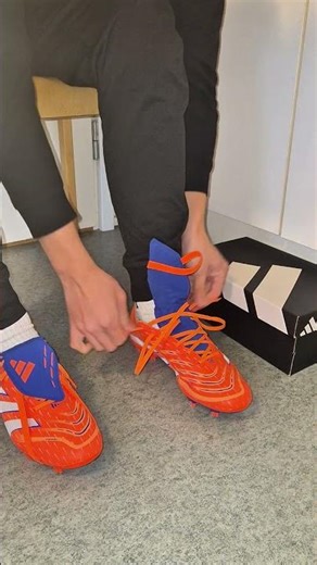 Lacing up Adidas Predator League FT Coral Blaze #football #adidasfootball #predator