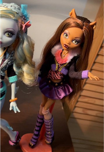 Wow🤩 @Monster High @mattel #monsterhigh #monsterhighdolls #doll #lagoonablue #lagoonabluedoll #dollhair #creeproductiondolls #dollunboxing #monsterhighcreeproduction2024 #foryou #monsterhighdoll #frankiestein #monsterhighfrankiesteindoll #draculaura #clawdeenwolf