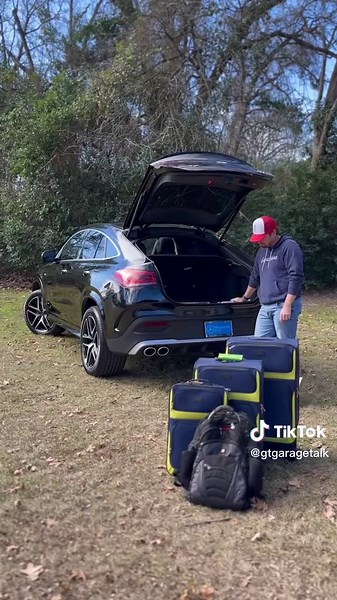 2023 Mercedes-Benz AMG GLE 53 Coupe: Clever Cargo Space Solutions