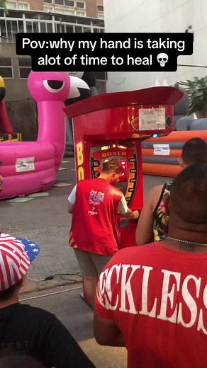 The Boxing Dentist على TikTok