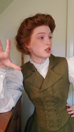 Exploring Edwardian Fashion Trends of the 1910s