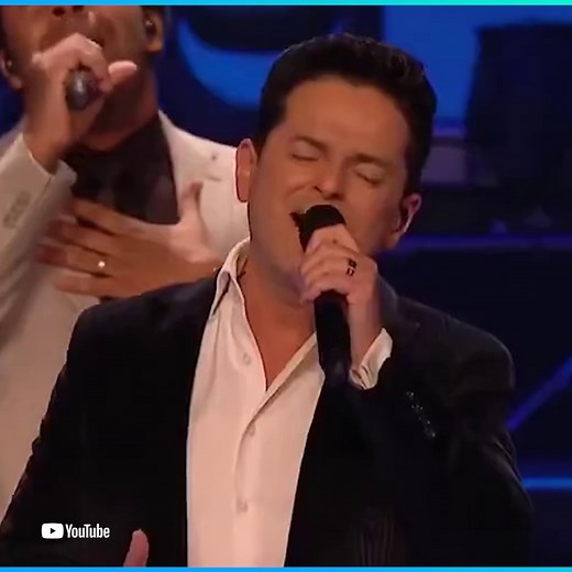 156K views · 13K reactions | Dulce refugio en la tormenta Es Jesucristo el Salvador Él me alienta y alimenta Con su palabra y su amor #DaniloMontero | Danilo Montero | Facebook