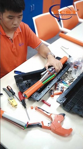 Installation Tutorial 3 Install the Micro Duct Connector