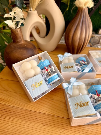 Personalized Carousel Baby Shower Favors: Candle & Chocolate Gift Box - Etsy UK