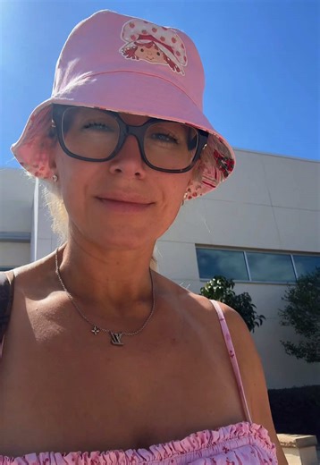 Windy Day Style: Sundress and Fun Moments