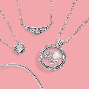 Create a necklace to suit your style by mixing and matching pendants and chains. | Pandora