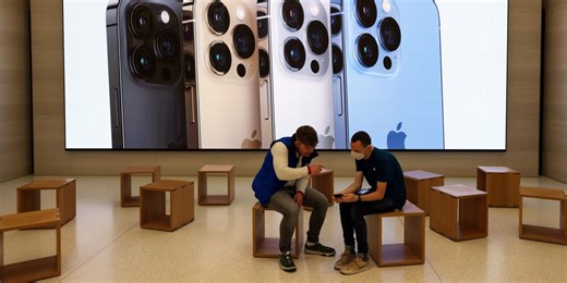 Apple, Google Face New Antitrust Investigations in U.K.