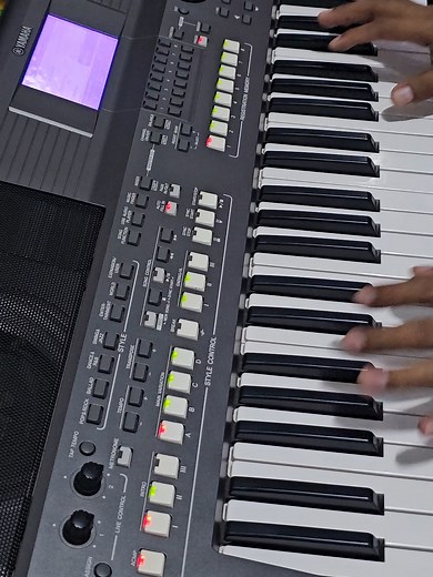 Using the Yamaha PSR S670: A Comprehensive Guide