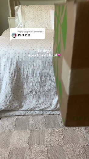Replying to @grace College apartment haul 💗 #futureapartment #futureapartmentshopping #apartmenthaul #homehaul #unboxingasmr #unboxinghaul #homedecor #cutehomedecor #pinterestbedroom #pinterestapartment #collegehaul