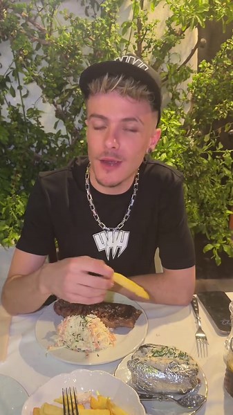 He’s loaded tonight 🤩👅