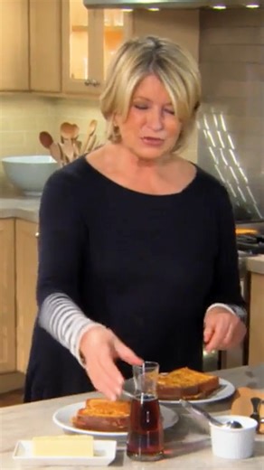 Brioche French toast 🤝 orange zest & juice This recipe is one of Martha’s favorite dishes to make, and it’s great for company. The orange adds a bright, citrusy flavor to every delicious slice. Grab the full recipe: bit.ly/4m8NwEA 🍊 | Martha Stewart