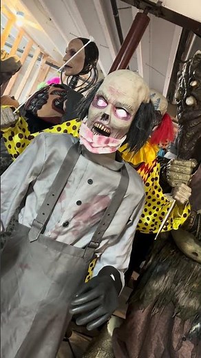 Spirit Halloween 2014 Evil Scientist #animatronics #spirithalloween #scientist #halloween
