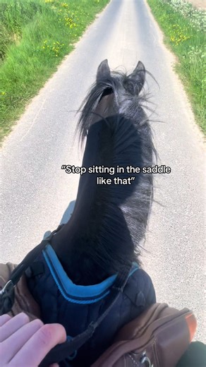 Proper Saddle Position for Equestrian Riding