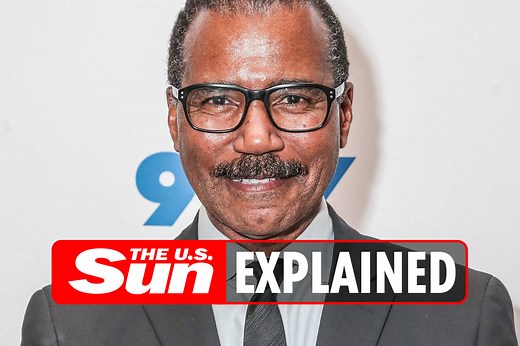 What is Bill Whitaker's net worth?